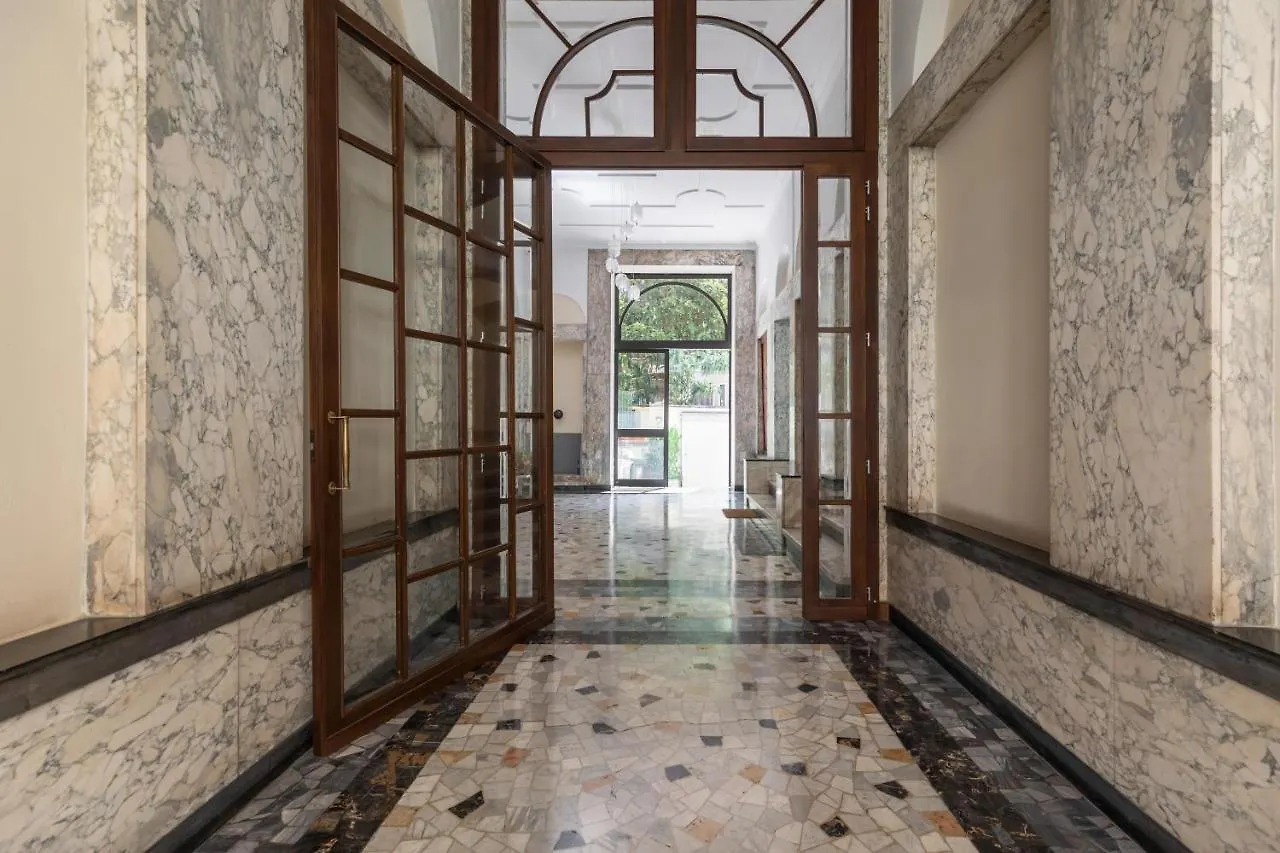 Minerva - 1 Bedroom Apartment Two Steps From Milano Centrale Italy