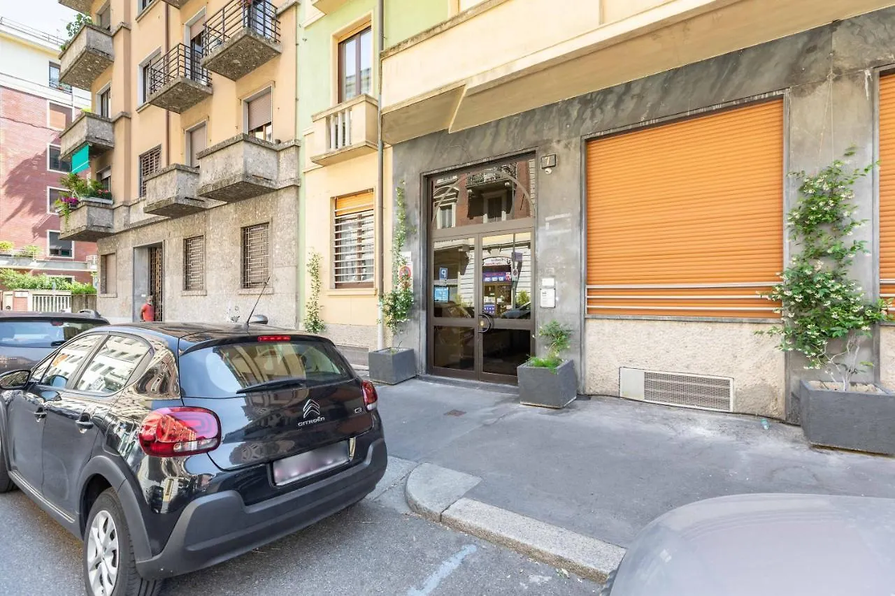 Minerva - 1 Bedroom Apartment Two Steps From Milano Centrale 0*, Milan Italy